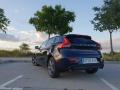 VOLVO-V40